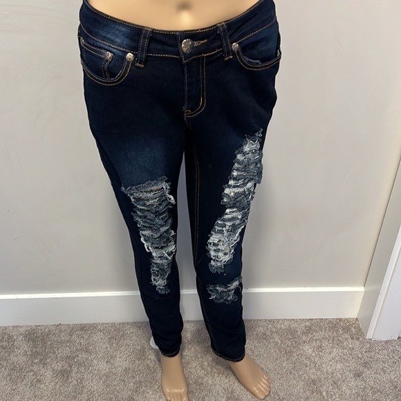 Distressed jeans from UWD size 5 - Picture 6 of 6